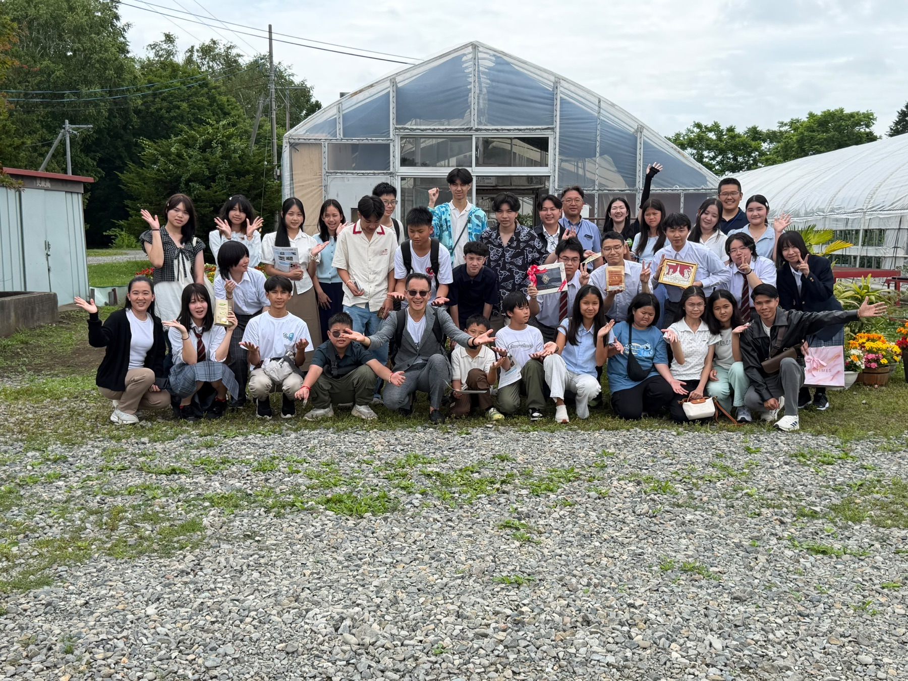 ກຸ່ມນັກຮຽນ ແລະທີມ LJP ໃນ Summer Camp 2026